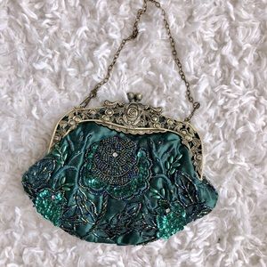 Vintage inspired Emerald green evening handbag, purse, clutch. Sequin, satin